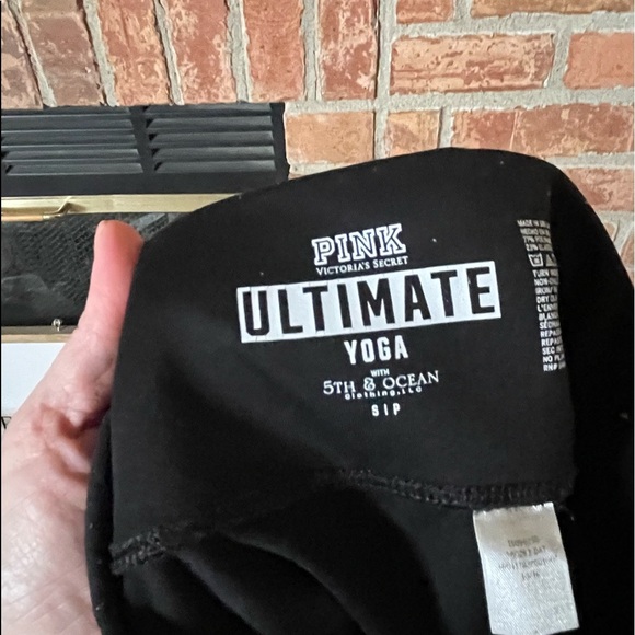 PINK Victoria's Secret UD University of Dayton Flyers Ultimate Yoga Leggings - Picture 7 of 9